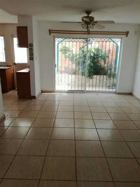 Venta Casa En Vista Alegre Irapuato Guanajuato Eb Bj S Icasas Mx