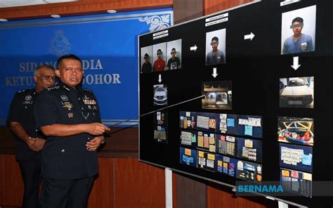 Bernama Polis Tahan Empat Lelaki Rampas Dadah Rm Juta