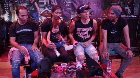 Mengintip Persiapan Panggung Konser 35 Tahun Slank