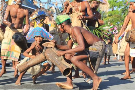 Foto Sejarah Tari Yospan Simbol Persatuan Dan Penyemangat Hidup