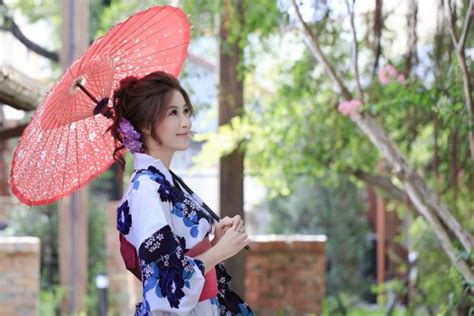 Wallpaper Women Model Flowers Red Asian Umbrella Dress Fashion