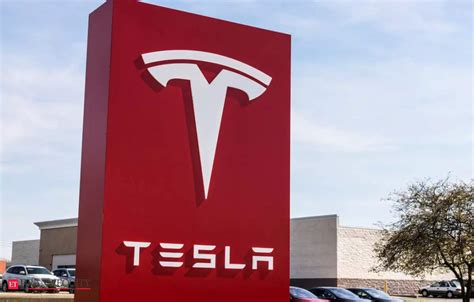 Tesla Price Hike Elon Musk S Tesla Races Ahead Of Rising Costs With