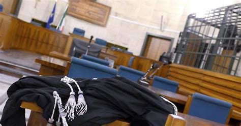 Botte Alla Moglie Condannato A 4 Anni Ti Brucio Latina Oggi