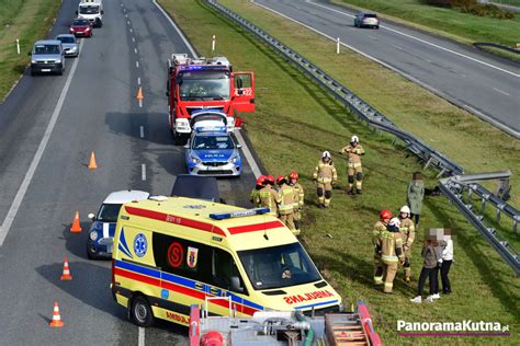 Poważny wypadek na autostradzie pod Kutnem na miejscu wszystkie służby