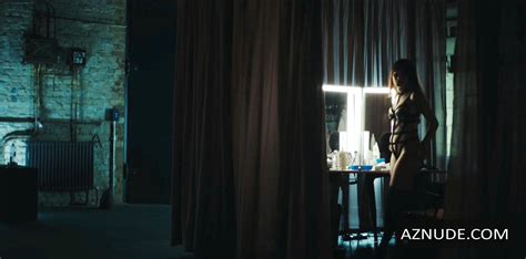 JULIA GOLDANI TELLES Nude AZNude