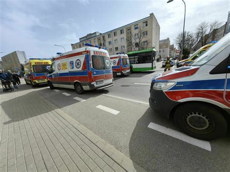 Wypadek na ul Waszyngtona w Białymstoku 7 osób trafiło do szpitala