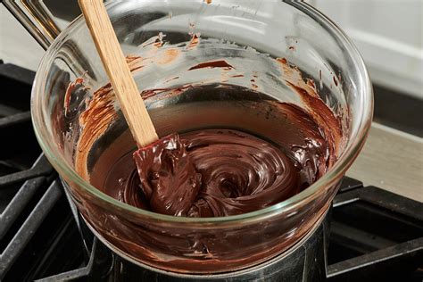 How To Melt Chocolate In A Homemade Double Boiler The Mom 100