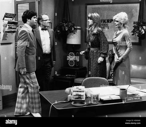 Wkrp In Cincinnati Frank Bonner Richard Sanders Jan Smithers Loni