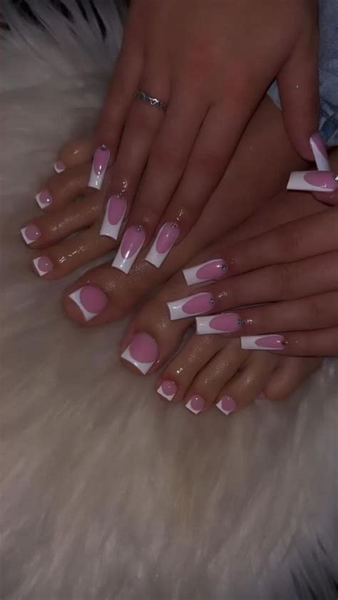 𝐅𝐨𝐥𝐥𝐨𝐰 𝐁𝐎𝐔𝐉𝐈𝐏𝟏 𝐅𝐨𝐫 𝐌𝐨𝐫𝐞🫶🏾 Acrylic Nails Coffin Pink Pink Acrylic