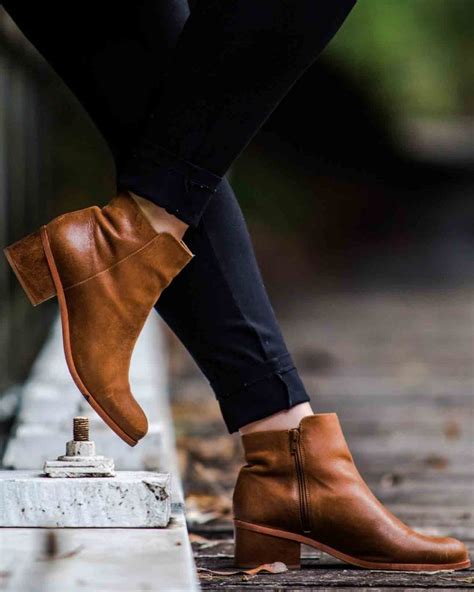 Frye Boots Sizing and Fit Guide: Achieve All-Day Comfort