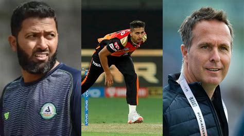 Ipl Cricket Fraternity Lauds Fiery Srh Pacer Umran Malik For