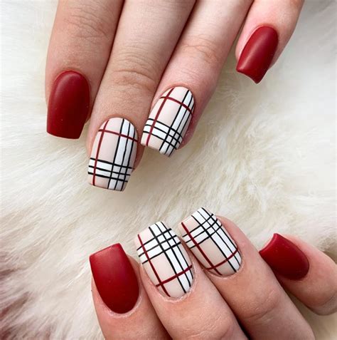 Pretty Plaid Nails You Ll Love The Glossychic Plaid Nails