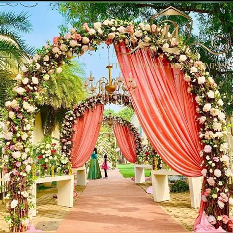 Pin By Suma Vibhuthi On Decor Ideas Wedding Planning Decor Wedding Entrance Wedding Entrance