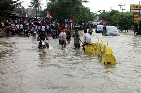 Antisipasi Banjir Tangerang Fungsikan 90 Pompa Air