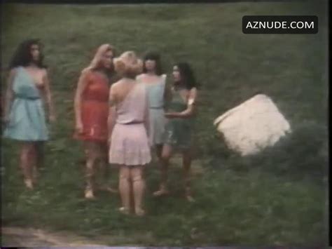 A FILHA DE CALIGULA NUDE SCENES AZNude