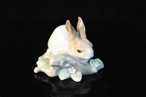 Lladro Porcelain Bunny Rabbit Figurine