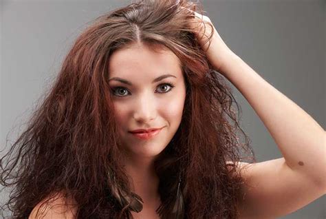 18 Summer Frizz Control Tips And Products Mamiverse