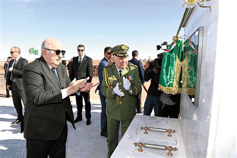 En visite sur le site du projet de Gara Djebilet à Tindouf Tebboune