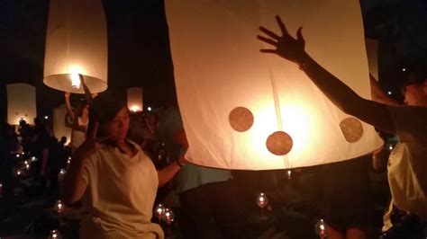 Lampion Waisak Borobudur 2016 Vesakh Lantern Ceremony 2016 YouTube