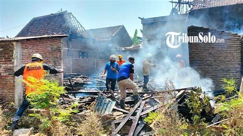 PENYEBAB 3 Rumah Di Sidoharjo Sragen Terbakar Pemilik Rumah Diduga