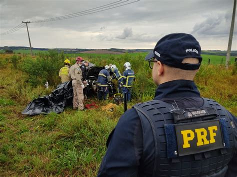 Homem morre após acidente entre carro e caminhão na BR 376 PP News FB