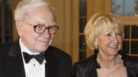 The Shocking Truth About Warren Buffetts Marriage