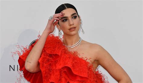 Demandan A Dua Lipa Por Plagio En Su Canci N Levitating Escandala