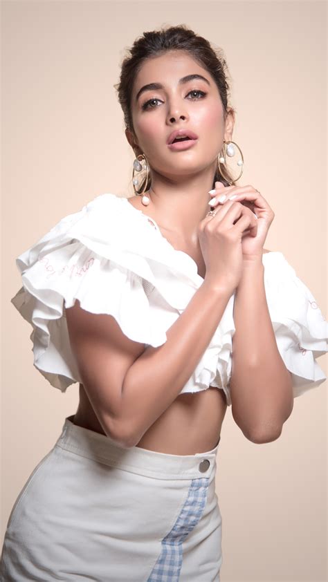 Pooja Hegde 2020 Photo Shoot Wallpaper Hd Mobile Walls