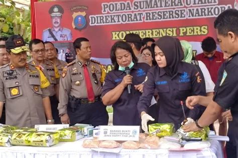 Ringkus Sindikat Narkoba Polisi Sita 13 5 Kg Sabu Dan 12 681 Ekstasi