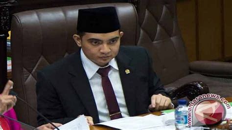 Foto DPR Minta Bandara Minangkabau Dikelola Angkasa Pura II