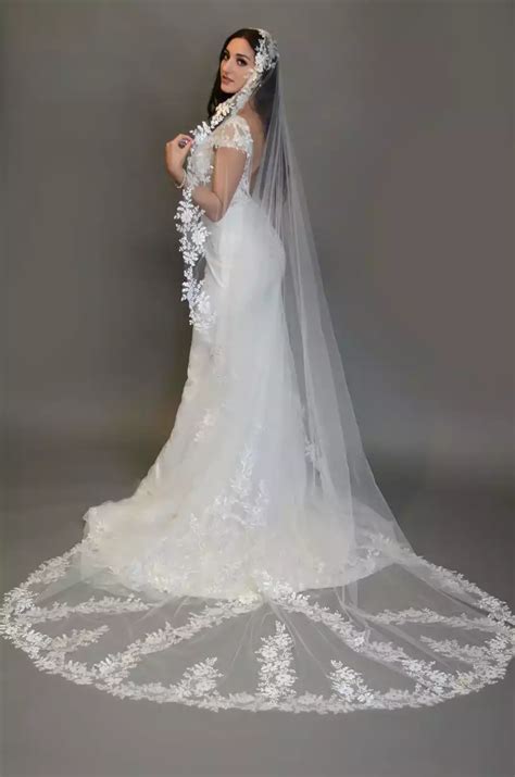 Mantilla Crystal Beaded Lace Cathedral Wedding Veil E1369l