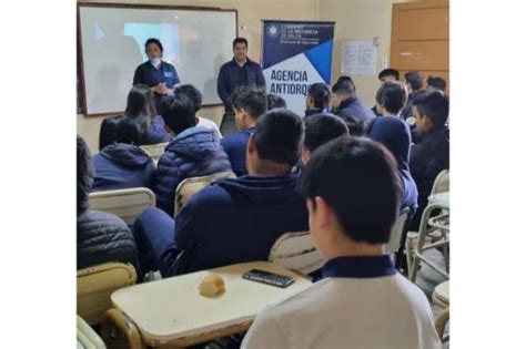 Estudiantes participaron de un taller de prevención del consumo