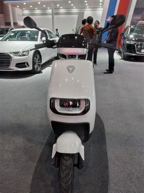 Penampilan Motor Listrik Yadea E8s Pro Di Iims 2023 Bisa Jalan Sampai