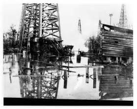 [Flooded Oil Field] - The Portal to Texas History