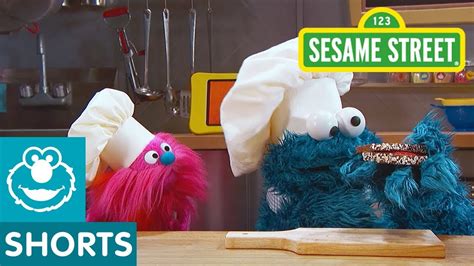 Sesame Street Peanut Butter And Jelly Sandwich Cookie Monster S Foodie Truck Youtube