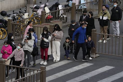 中國疫情持續延燒 單日再增2萬8127例 國際 自由時報電子報