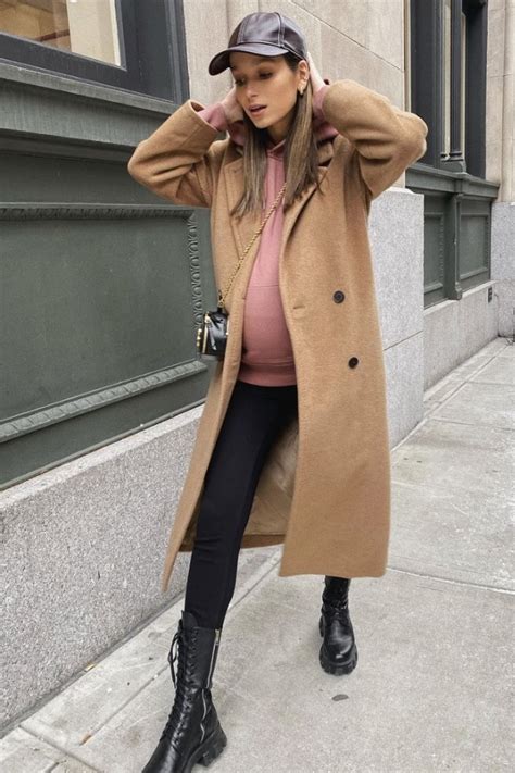 40 Cute Winter Maternity Outfits Thatll Keep You Cozy And Stylish