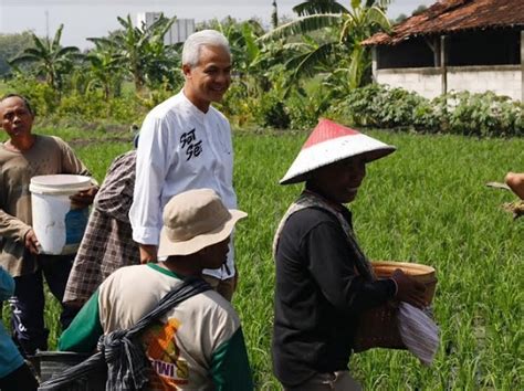 Ganjar Sebut Gagasan Sat Set Untuk Kurangi Impor Bahan Baku Pupuk