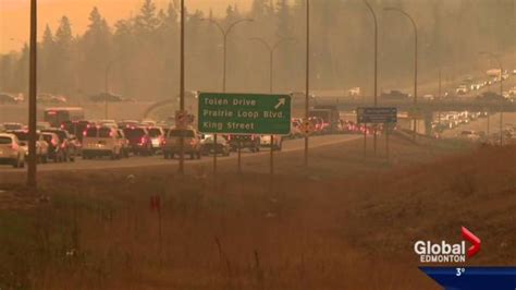 Fort Mcmurray Wildfire Calls For 2nd Highway After 88k Near Misses