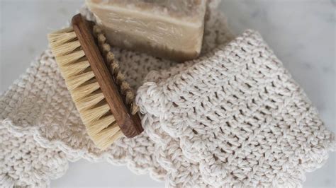 Ruffled Edge Farmhouse Dishcloth Crochet Tutorial For Beginners