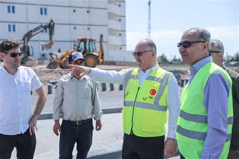 Stadyum yanı üst geçit ve bağlantı yolunda son rötuşlar Sivas Biliyor