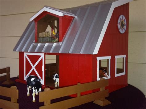 Wooden Red Farm Barn Toy Horse Stable w Sliding Door