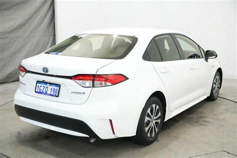 Sold Toyota Corolla Ascent Sport E Cvt Hybrid In White Used