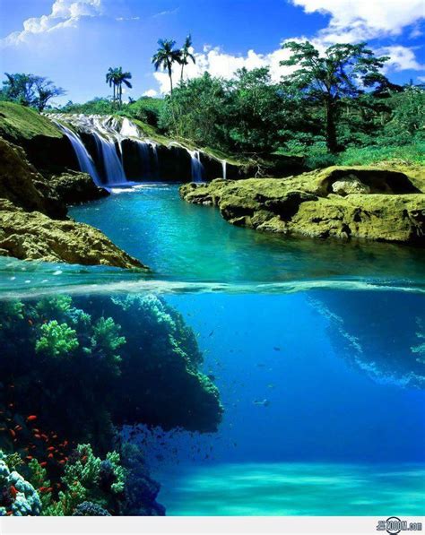 ShowMe Nan: Split View of the Waterfall in Hawaii