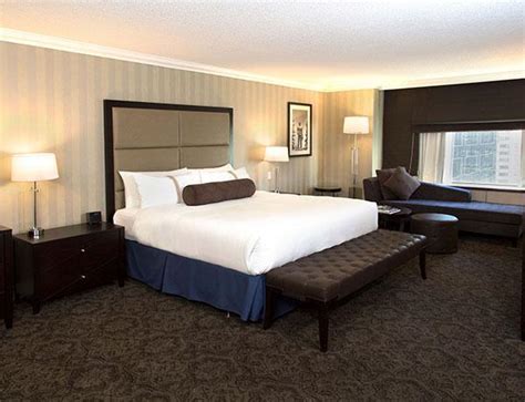 Sandman Signature Edmonton Downtown - Edmonton's Best Hotels