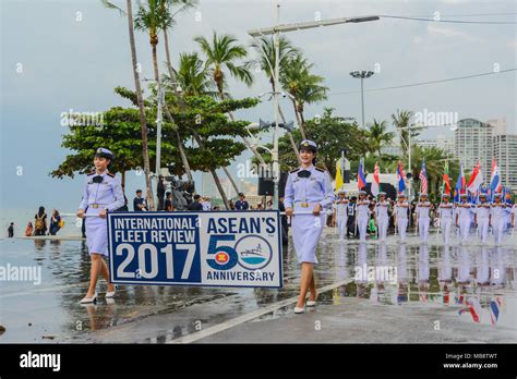 Pattaya Thailand November 19 2017 Thai Navy Parade Marching On The