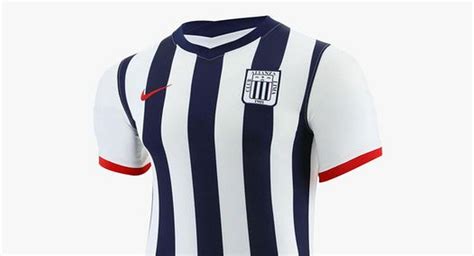 Alianza Lima presentó su nueva camiseta para el 2022