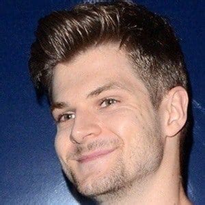 jim chapman youtube star bio family trivia famous birthdays