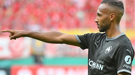 DFB Pokal Rassismus Vorwurf um Julian Green von Fürth bei Spiel in Halle