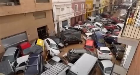 Alluvione Valencia Oltre Morti Ma Ci Sono Altri Corpi Senza Vita